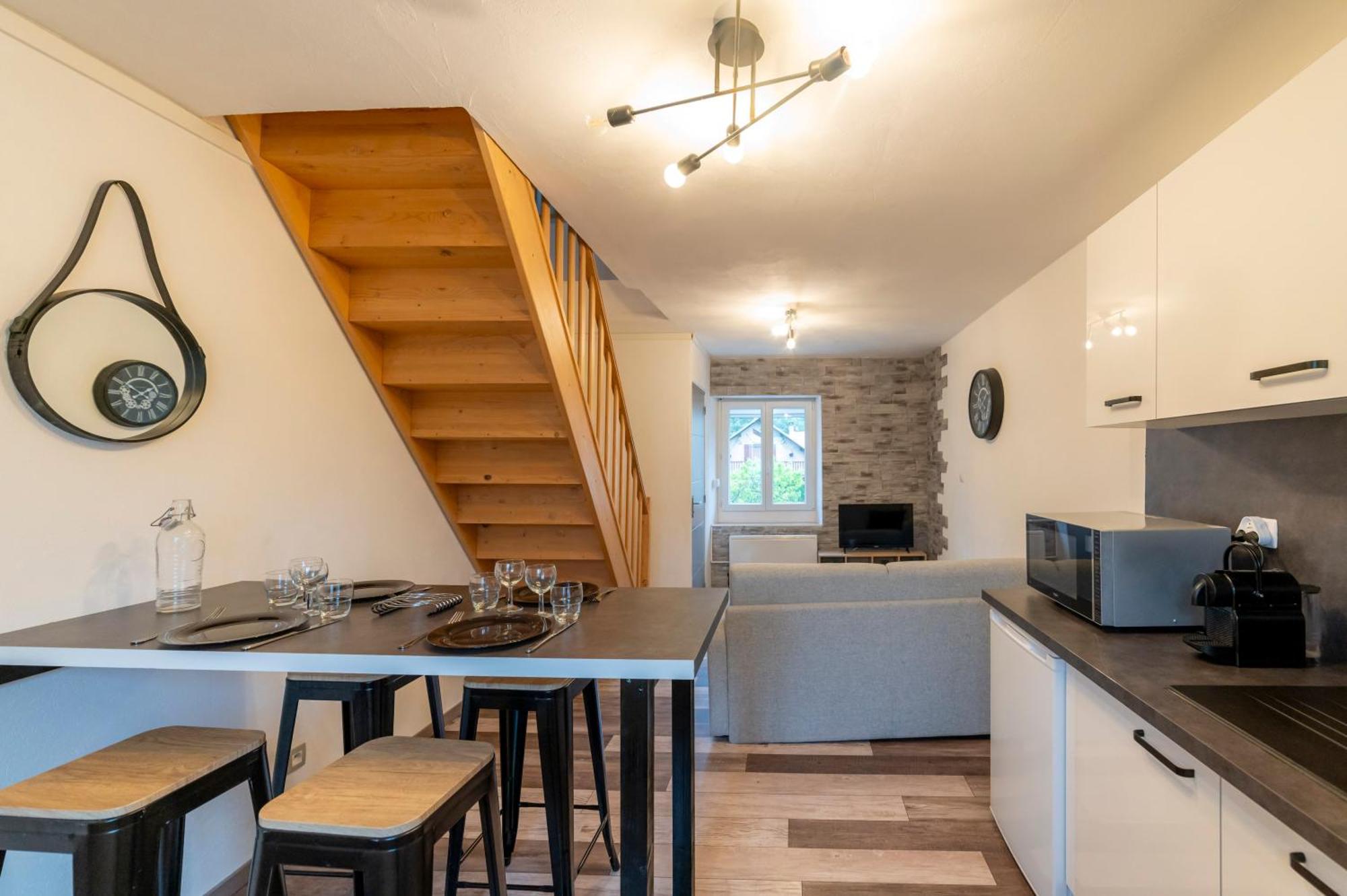 T2 Contemporain Idealement Situe Briancon  Exterior photo
